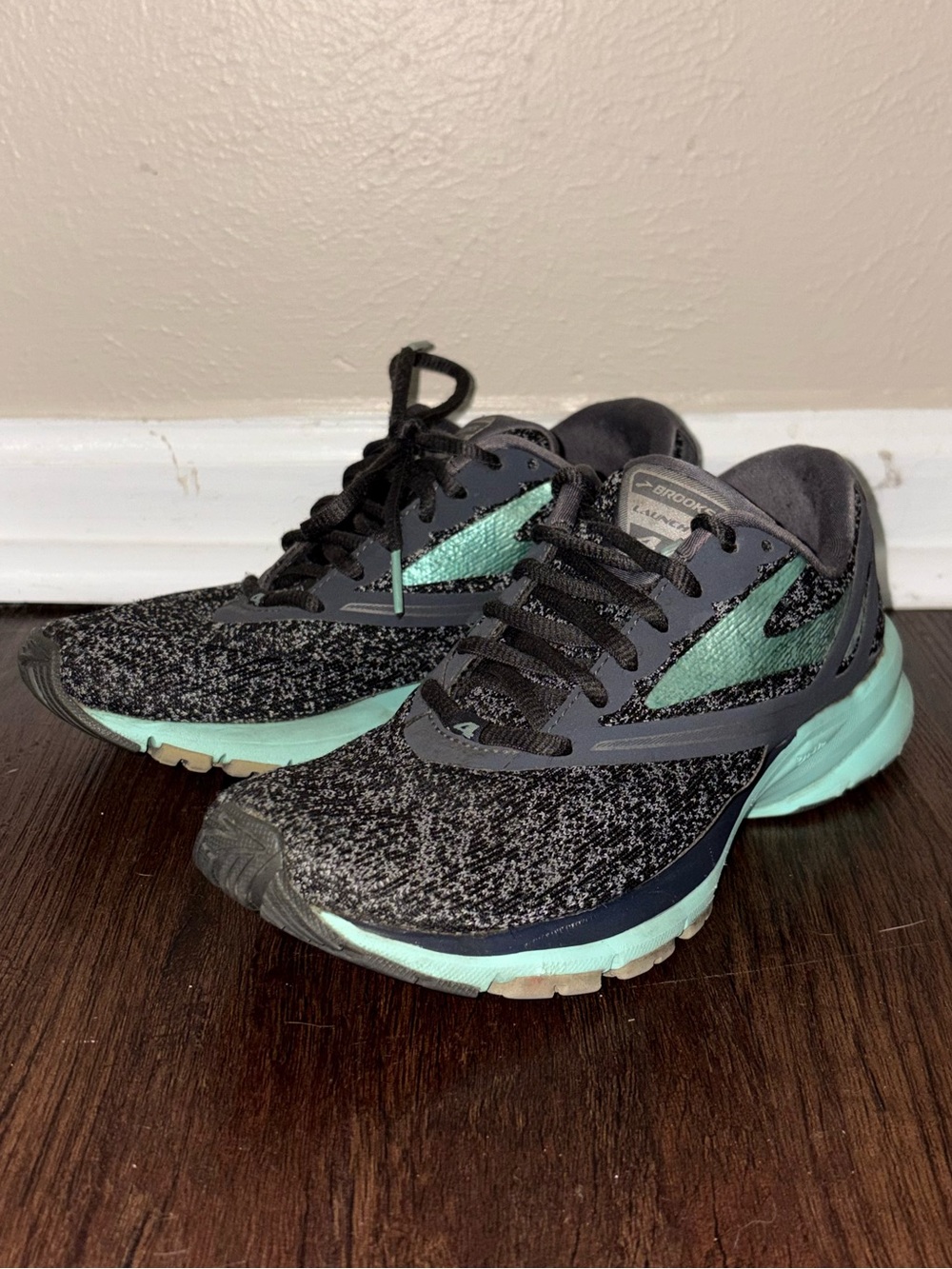 Brooks Launch 4 Womens Running Shoes